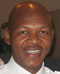 Dr Sandile Ndlungwane